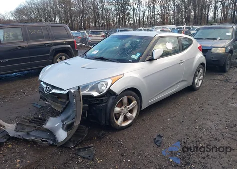 2015 Hyundai Veloster из США, поврежденный, VIN KMHTC6AD2FU245162